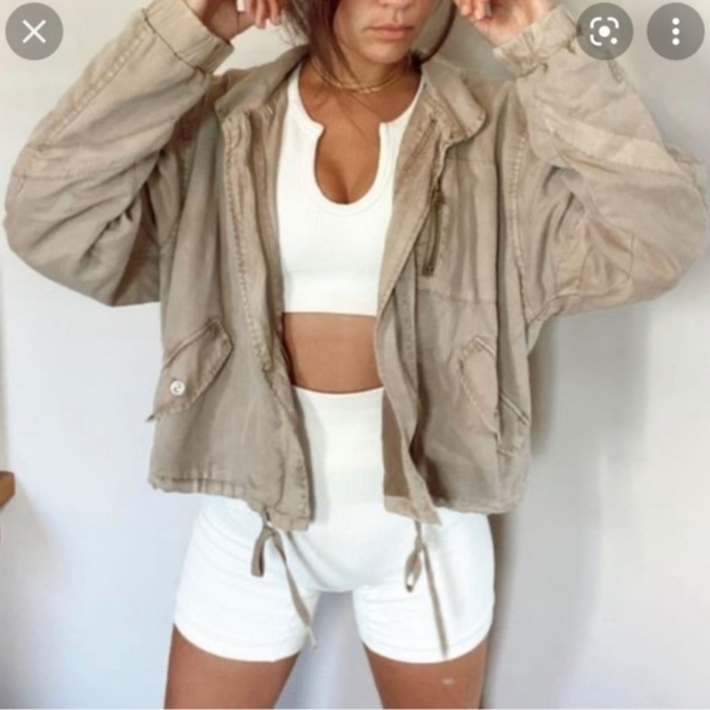 Young Fabulous & Broke‎ Clara Utility Bomber Jacket Large - Brown. YFB